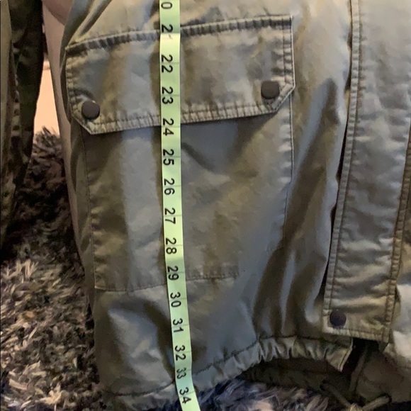 North Zone olive stadium length jacket, new - Picture 10 of 11
